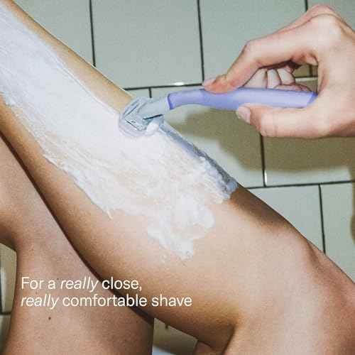 Flamingo Shaving Razor Set for Women - Original Razor Handle, 4 Blade Refills, and Shower Holder - Lilac
