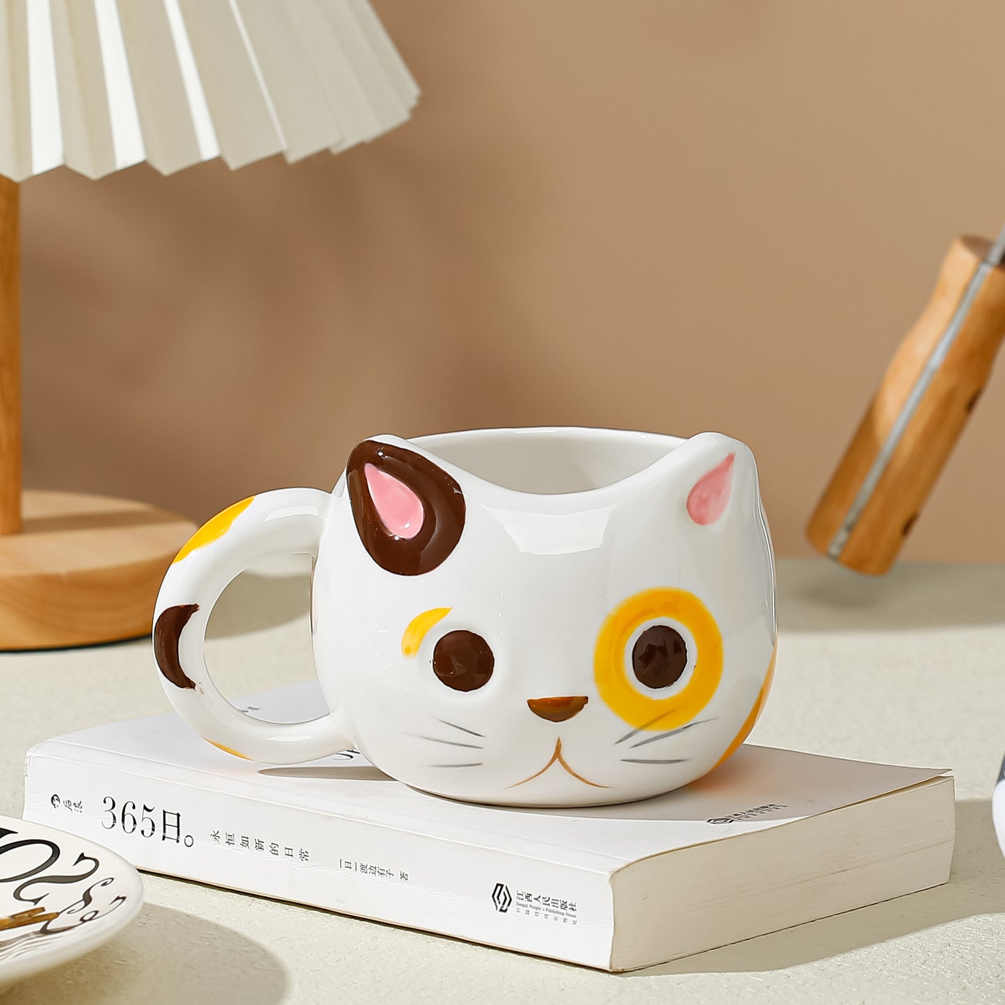 Cute Hand-Painted Ceramic Cat Mug - 430ml Creative Kitchen Drinkware