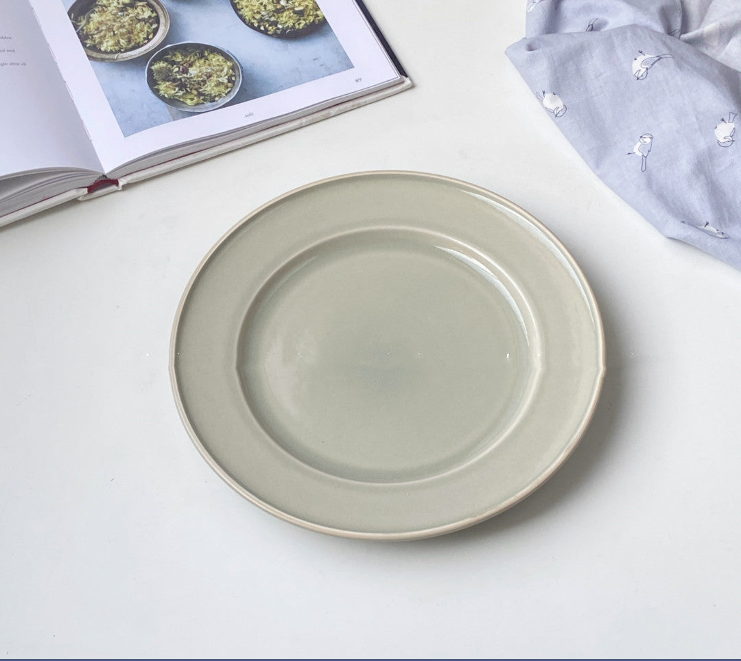 Ceramic Dinner Plate - Round Porcelain Tableware for Kitchen & Dining - Multiple Styles