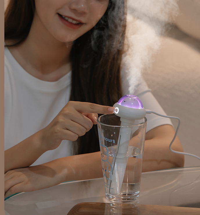 Portable Cartoon USB Humidifier - Cute Home & Office Air Moistener