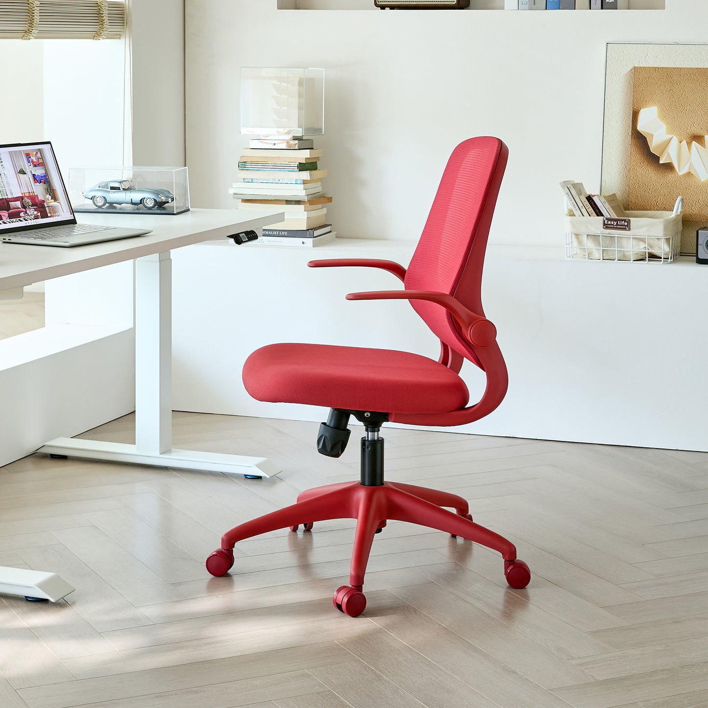Ergonomic Mesh Office Chair - Comfortable & Fireproof - Red