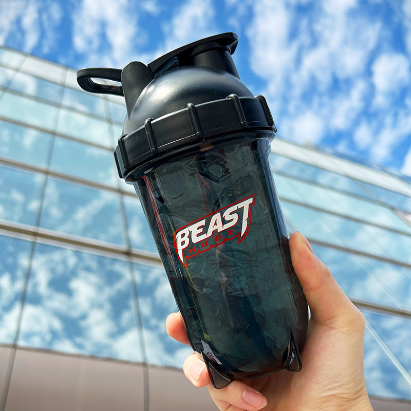 Heat-Resistant Sports Shake Cup 560ml Tritan Waterproof Travel Mug