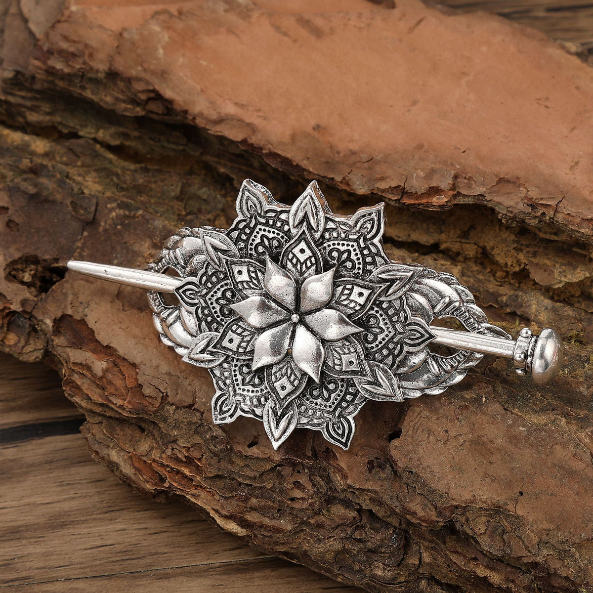 Vintage Floral Hair Stick - Silver Alloy Hairpin