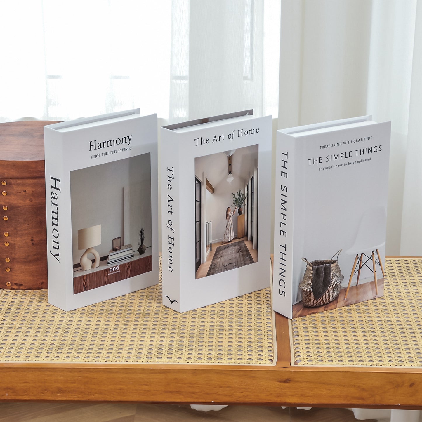 Decorative Bookend for Home & Office Desk – Modern Minimalist Foldable Design