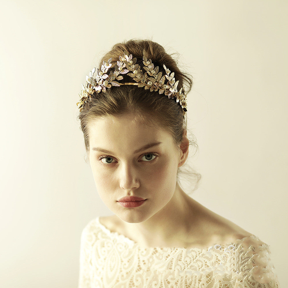 Three-Dimensional Leaf Bridal Headdress