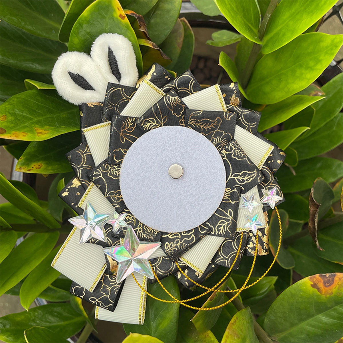 Decorative Badge Pain Bag Accessory - Unisex Wreath & Flower Ornament