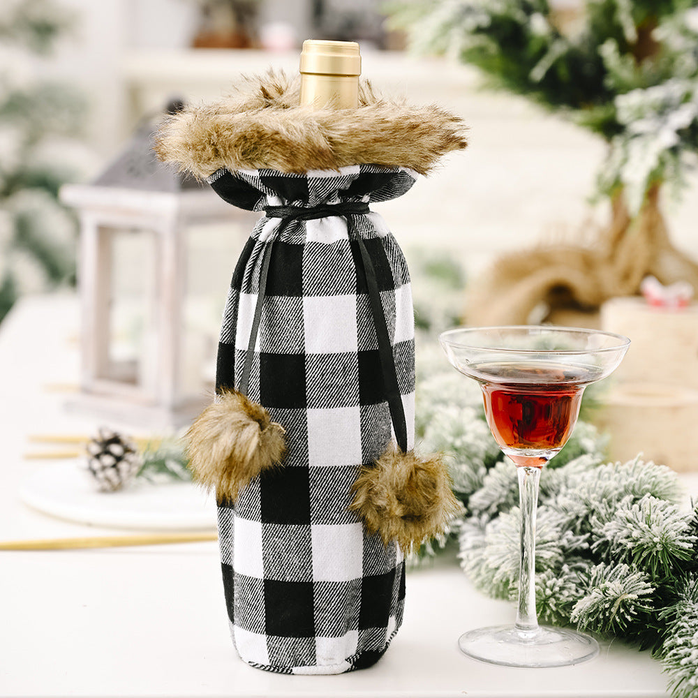 Christmas Wine Bottle Cover – Mechanical Sewing Craft with Variants