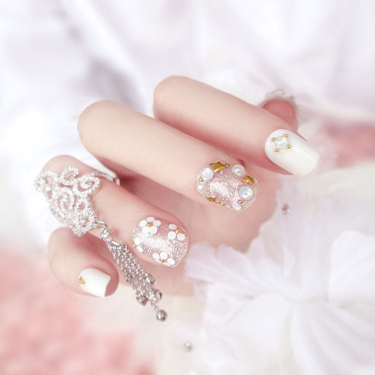 White Bride Fake Nails - 24 Pieces with Glue