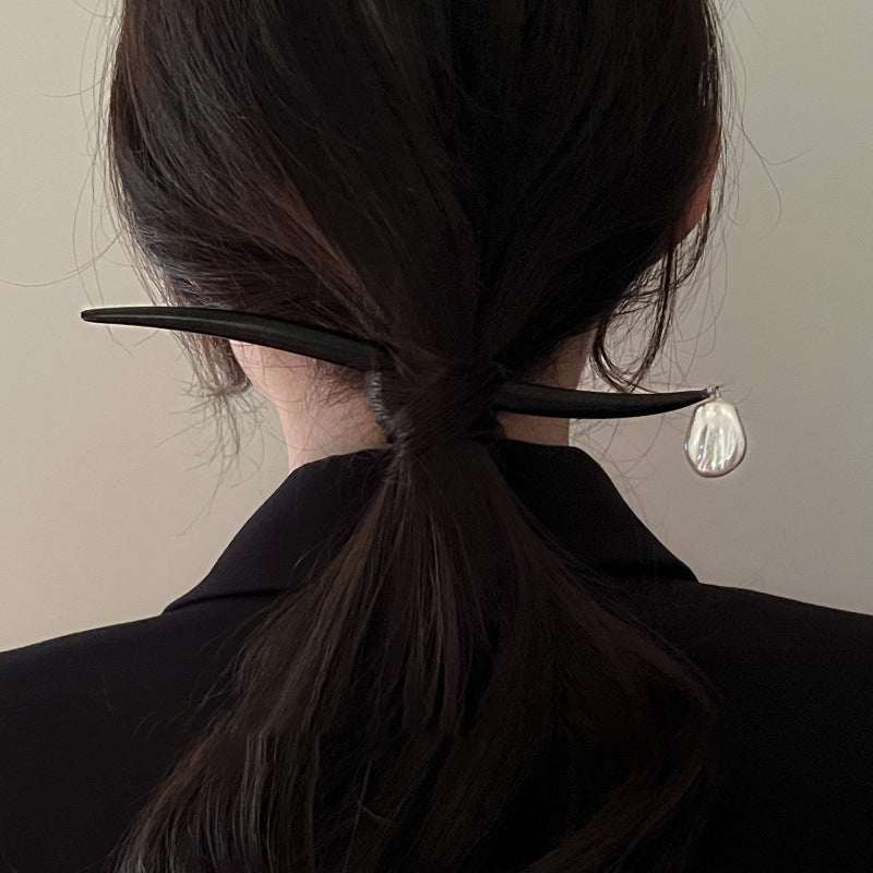 Classical Baroque Pearl Sandalwood Hairpin - Korean Style Geometric Design