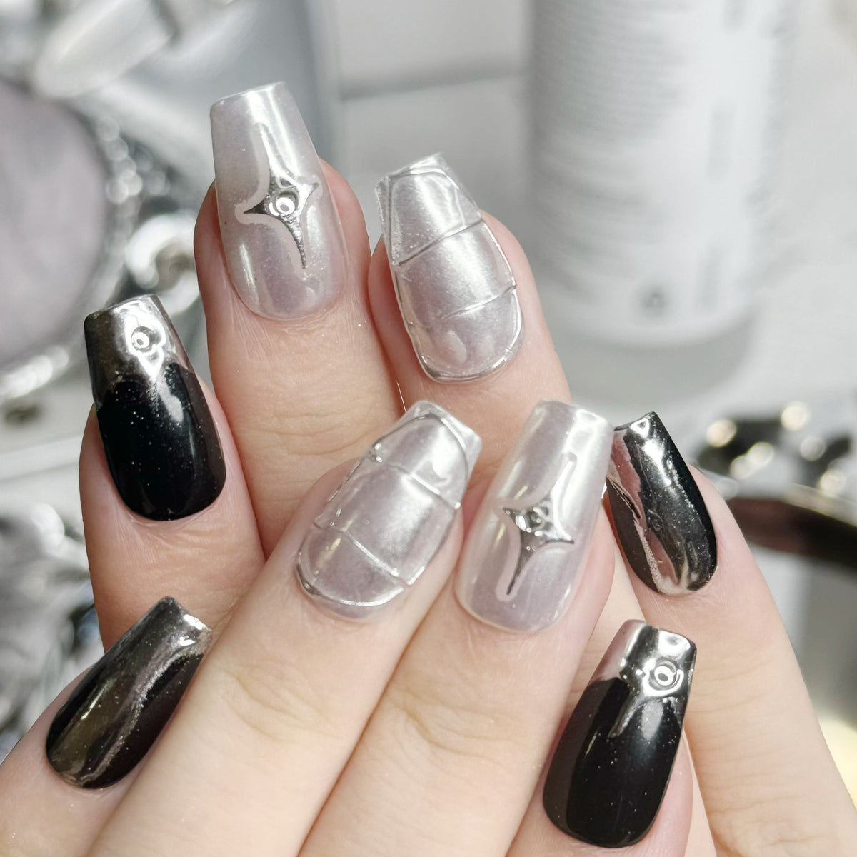 Women's Nail Art Kit with Four Eight-Pointed Star Designs - Long T & XS-L Sizes
