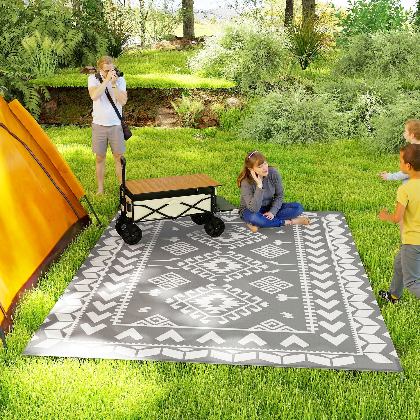 Reversible Outdoor Rug - Waterproof Gray & White Rhombus 9x12
