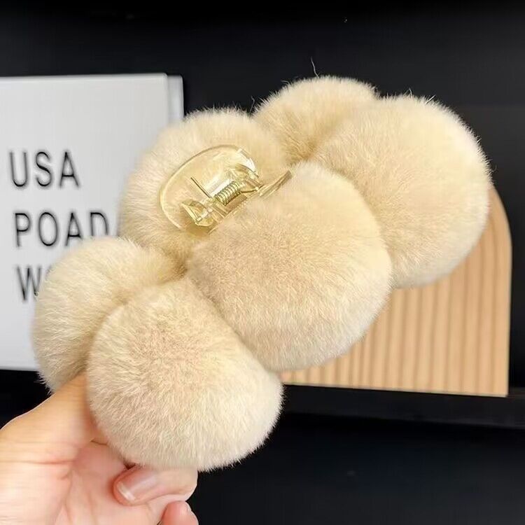 Elegant Rabbit Fur Ball Hairpin Plush Grip