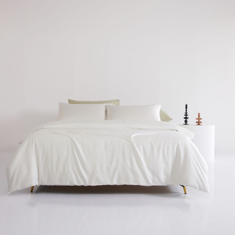 Cotton Comforter Bed Set with Pillowcases - White, Hotel Style, 4 Pieces