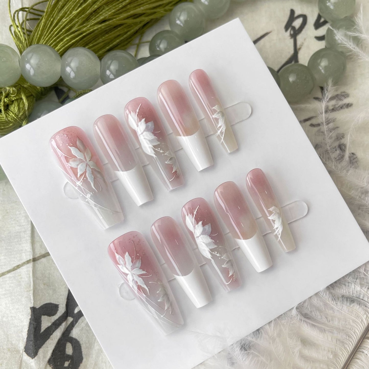 Ancient Style Nail Art Kit with Sealed and Unsealed Layers for Ladies