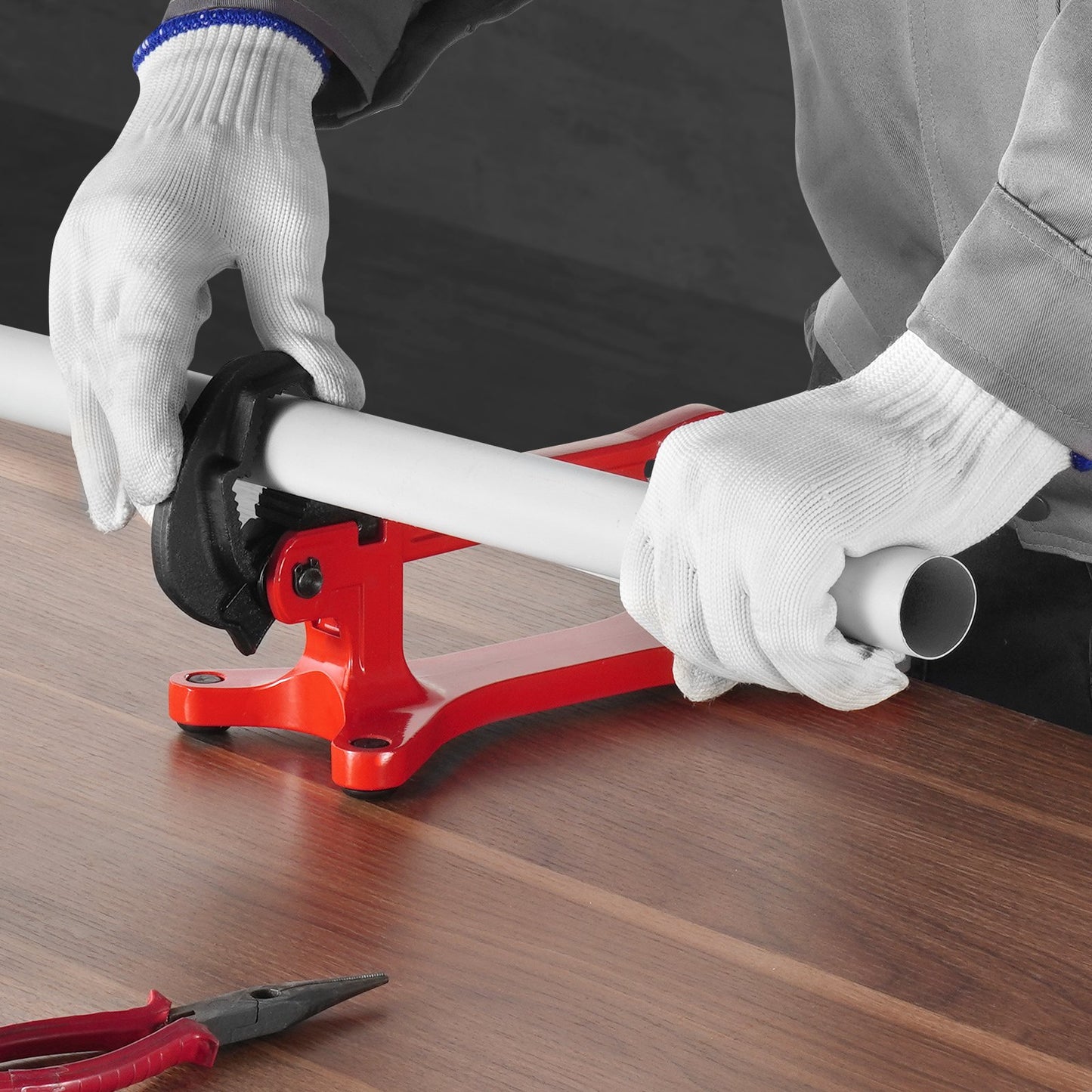 Lightweight Aluminum Pipe Vise 1/8 to 1-1/2 Capacity Portable Clamp Tool