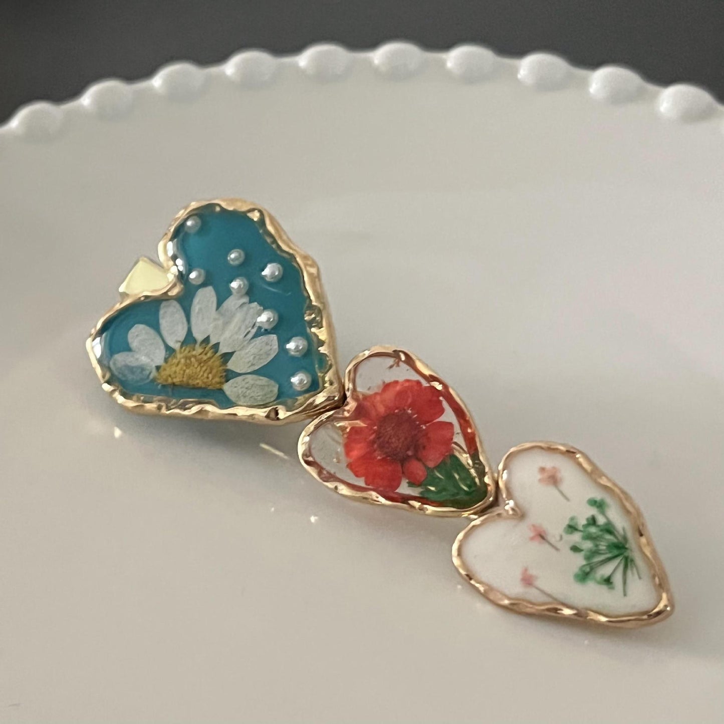 Retro Flower Pearl Hair Clip for Women - Heart-Shaped Hair Accessory
