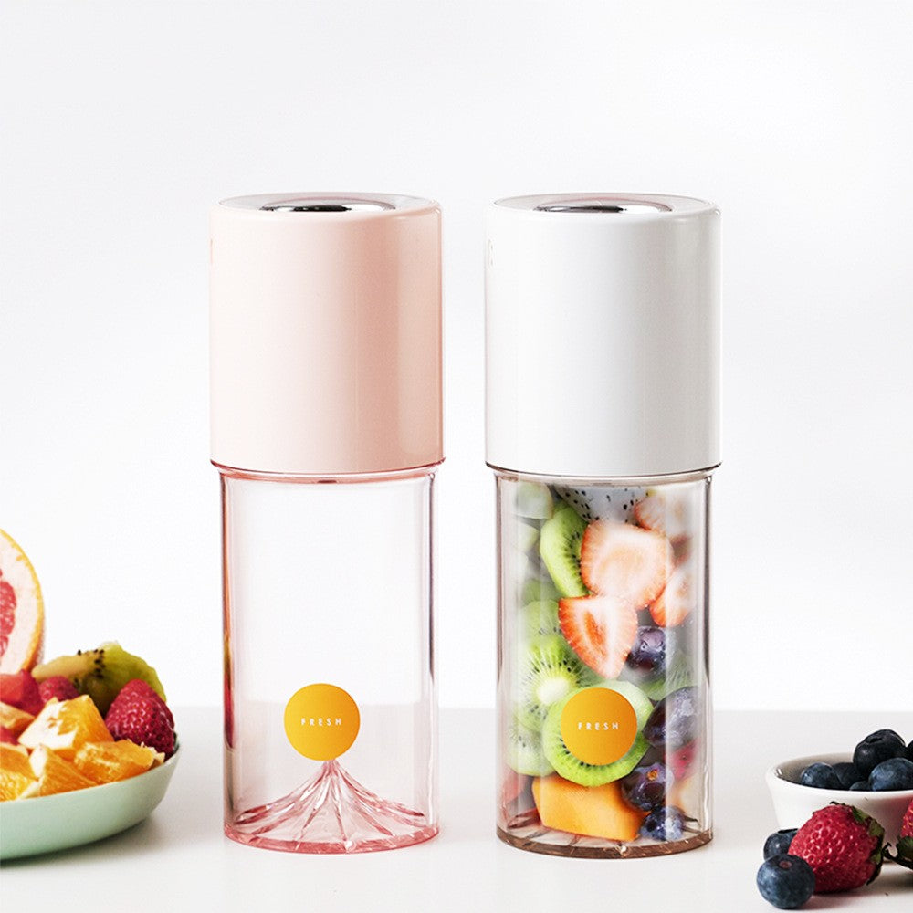 Portable Wireless Juicer with Four Blades & Large Capacity - Rechargeable Kitchen Fruit Blender