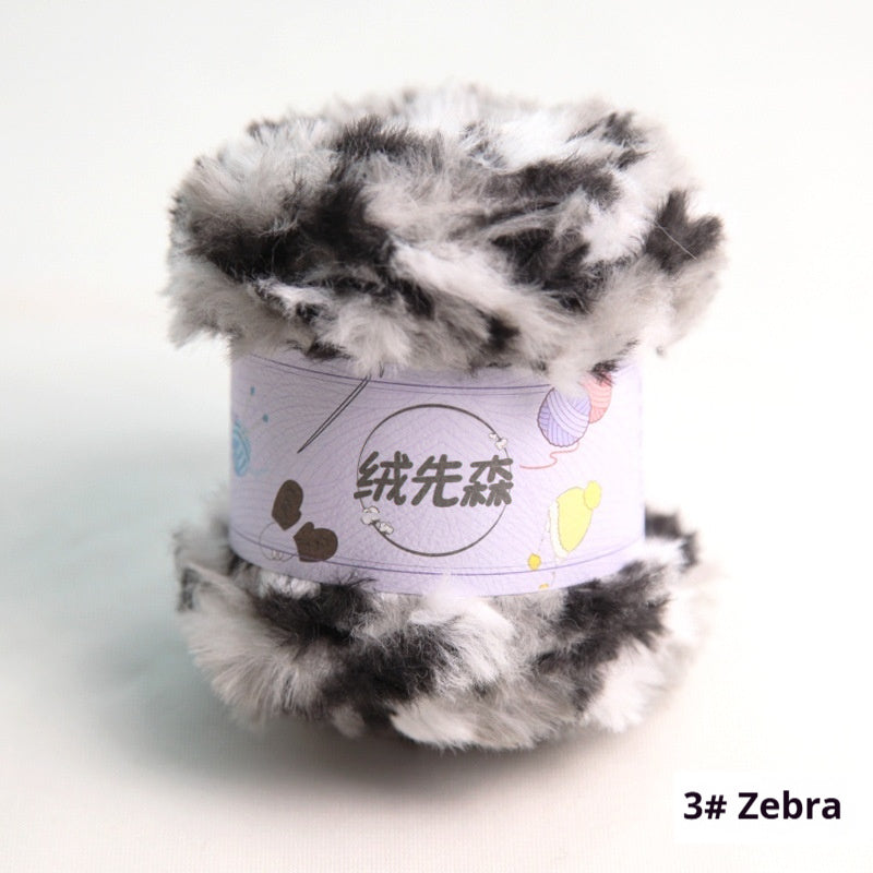 Handmade Fur Ball for Arts and Crafts - Soft Wire Woven Grass Decoration
