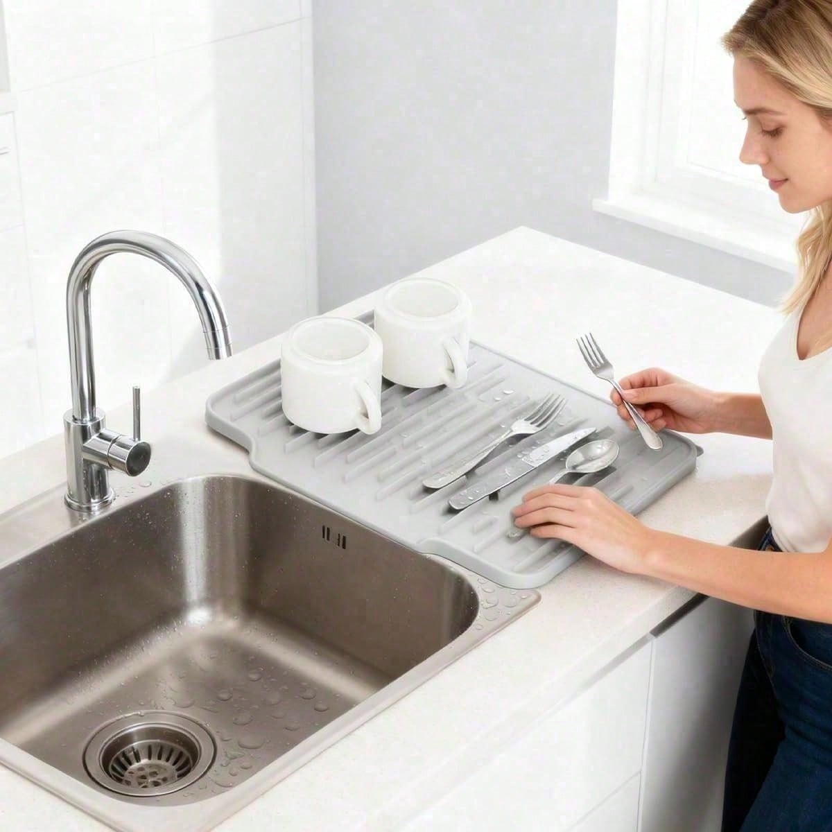 Non Slip Large Silicone Dish Draining Mat, Heat Resistant Sink Liner