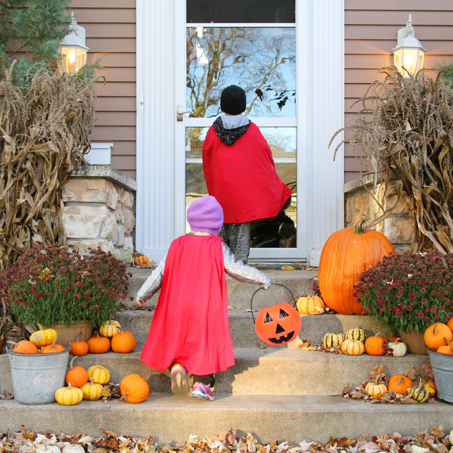 Pumpkin Candy Bucket - Portable Plastic Halloween Decoration