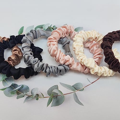 20Pcs Light Up Scrunchies with 12Pcs Satin Elastic Hair Bands, LED Hair Ties for Women & Girls, Glow in the Dark Party Supplies Christmas Party Favor Festival Rave Accessories for Neon Glow Party