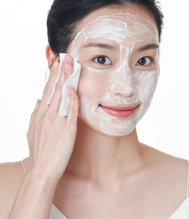 OxygenCeuticals Gentle Facial Cleansing Lotion – Hydrating Cleanser for Sensitive & Dry Skin, Removes Makeup Residue & Impurities Without Greasy Feel, Enriched with Botanic Oils 8.8 fl.oz (250ml)