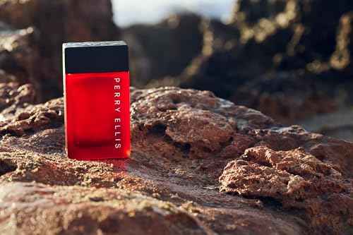 Perry Ellis Bold Red Gift Set: 3.4 fl oz eau de toilette,3 oz aftershave,3 oz shower gel,.25 fl oz travel mini - lime, parsley, mandarin, nutmeg, cinnamon, lavender, sandalwood, patchouli, cedarwood