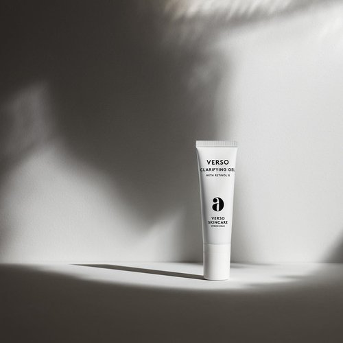 Verso Skincare | Clarifying Gel with Retinol 8 | Visibly Soothing Gel Spot Treatment for Youthful Skin | Face Care Made Easy (1 fl oz)