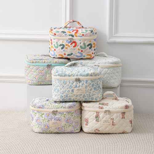 uekeboag Large Travel Quilted Makeup Bag for Women, Floral Cotton Cosmetic Bag, Coquette Aesthetic Floral Toiletry Organizer Bag