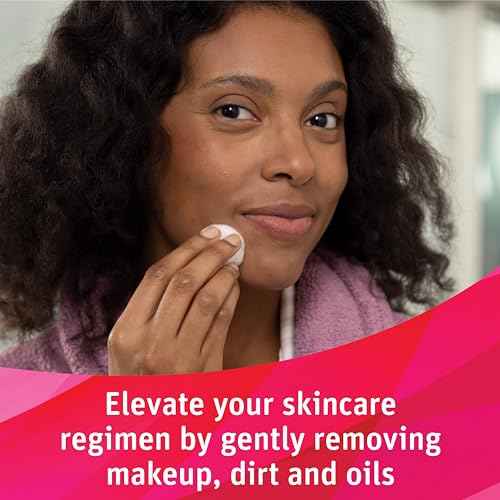 Simply Soft Premium Organic Cotton Balls, 600 Count (3 Bags) 100% Pure Cotton, Certified Organic, Hypoallergenic, Large, Soft & Absorbent for Beauty, Cosmetics, Skin Care, Lint Free