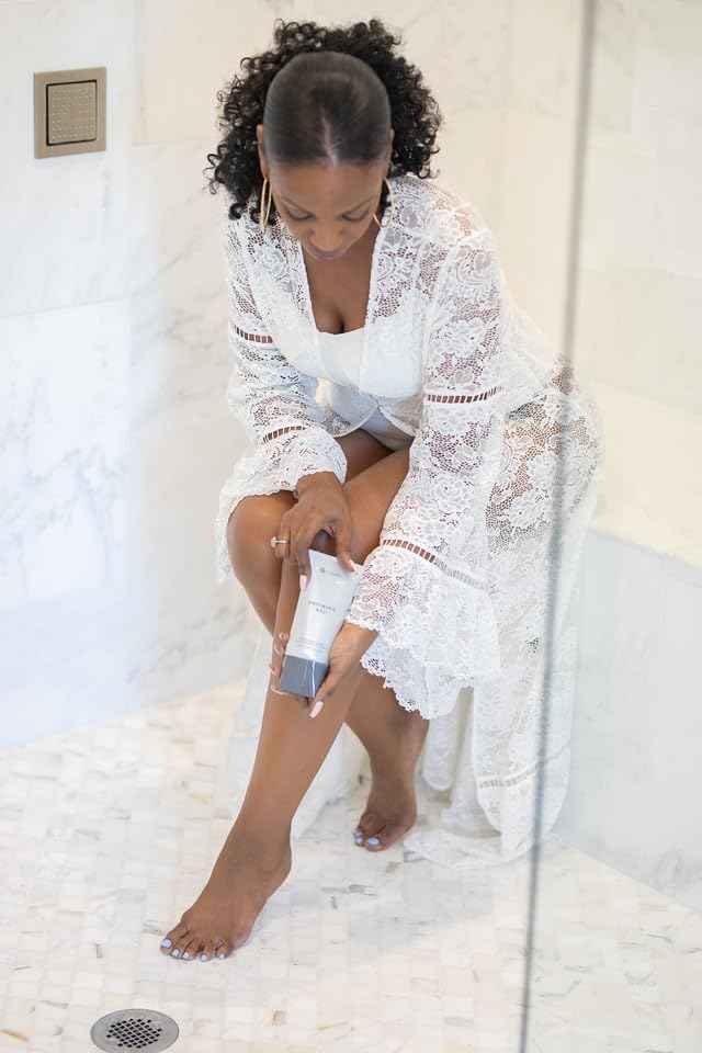 It Works! Defining Gel for Reducing Cellulite and Varicose Veins While Tightening Loose Skin to Firm Abdomen/stomach, Back, Legs and Upper Arms