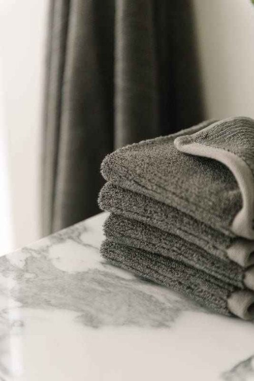 Cozy Earth Ribbed Washcloth Set - 60% Cotton 40% Viscose from Bamboo Bathroom Washcloths - Soft & Absorbent Textured Ribbed Pattern - 4 Pack Charcoal