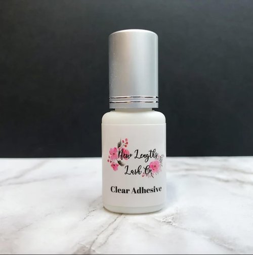 Clear Eyelash Extension Adhesive – 1 Sec Dry Time, Low Fume, Latex-Free Transparent Lash Glue for Sensitive Clients – Classic & Volume – 6–8 Week Retention – Professional Use – 5ml