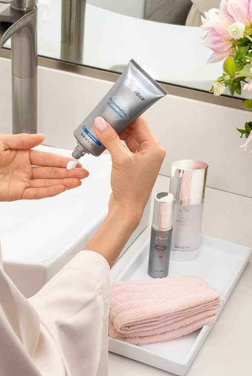 SkinMedica Rejuvenative Moisturizer - Daily Face Lotion for Women, Oil-Free Facial Cream and Moisturizer Ideal for Normal and Dry Skin, 2 Oz