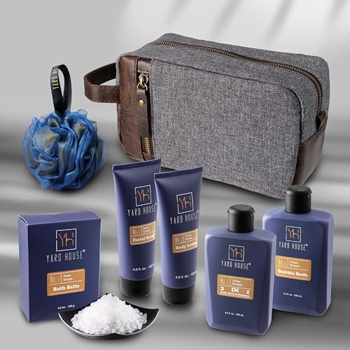All Natural Bath and Body Spa Gift Basket Set for Men - Ocean Breeze - Luxury Men's Skin Care Kit For Him in Toiletry Bag for Relaxation, Revitalization, Exfoliating, Cleansing
