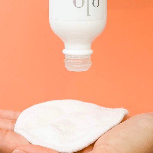 Glo Skin Beauty Hydra-Bright Pro 5 Liquid Exfoliant | This Gentle Liquid Exfoliant Smooths, Refines, and Brightens Skin (2 Fl Oz)