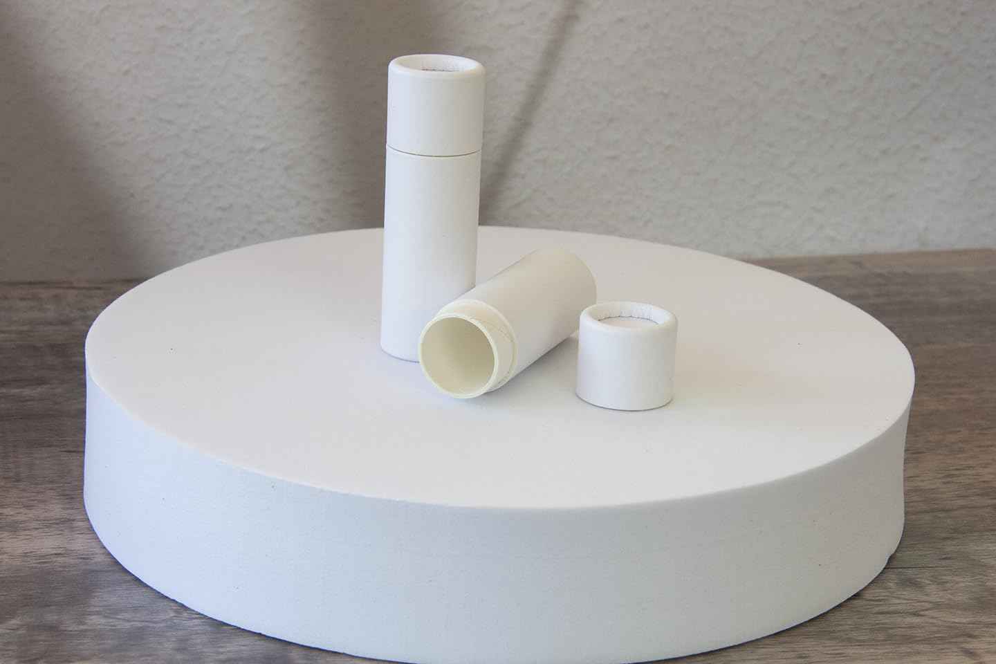 GreenWay 0.15oz / 4.25g Kraft Paperboard Lip Balm Tubes with Lids - 50 Pack Lip Gloss Tubes Refillable DIY Cosmetic Containers – Extra Thick Push-Up Bottom Lip Balm Containers - White