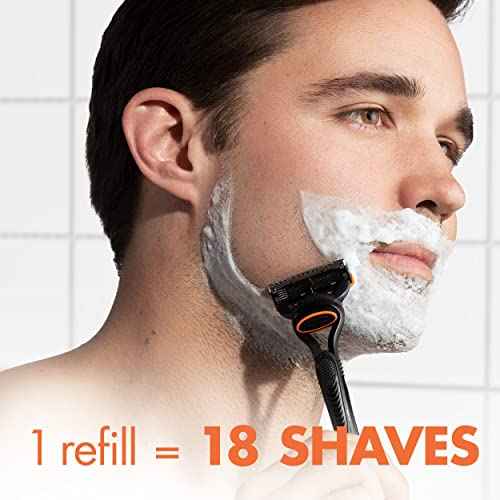 Gillette Fusion5 Razor for Men, Handle + 2 Razor Blade Refills