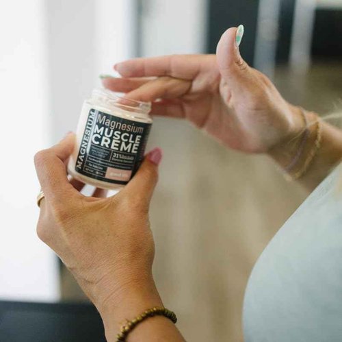 Magnesium Bundle - Magnesium Soak, Body Lotion, Muscle Cream and Topical Body Spray with a Vanilla Bean Lip Balm, Organic, Natural, Pure (BOTTLE COLOR MAY VARY)