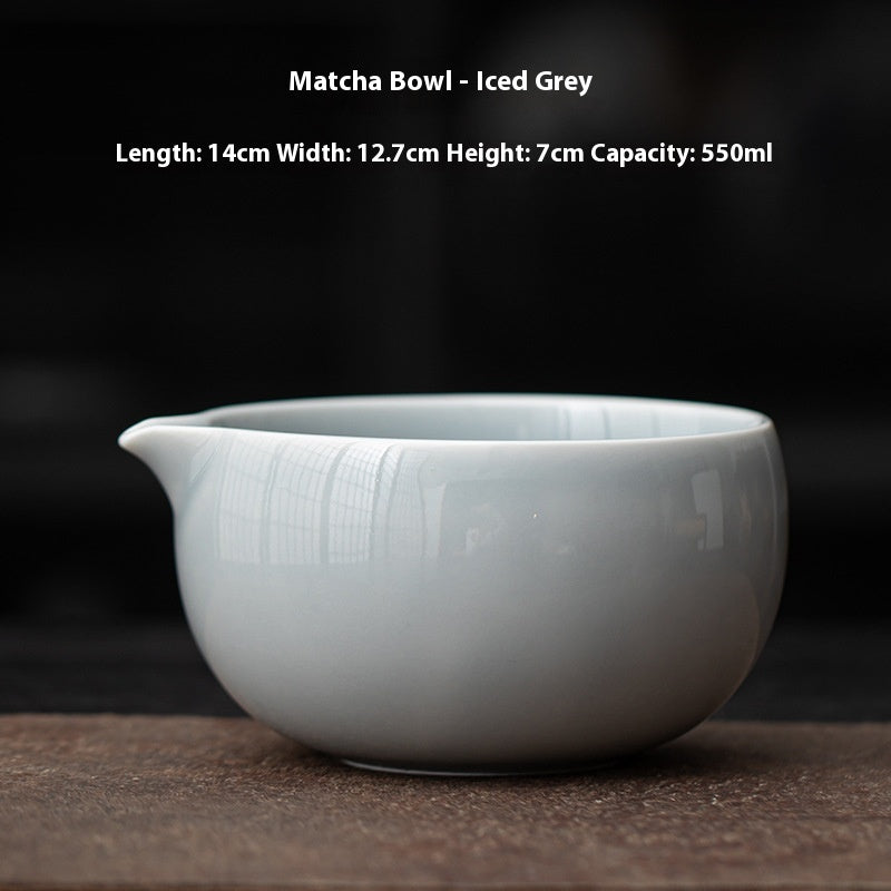 Japanese Tea Ceremony Set with Matcha Bowls & Whisks - Multiple Colors