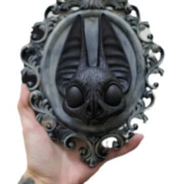 Halloween Gothic Style Bat Pendant Decor - Festive Resin Ornament