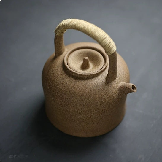 Ceramic Clay Water Kettle for Tea Making 1L - Handmade Pu-erh Teapot