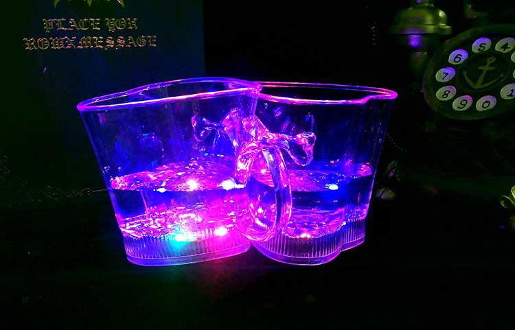 Colorful Water Induction Flash Cup for Kids and Kids' Water Play