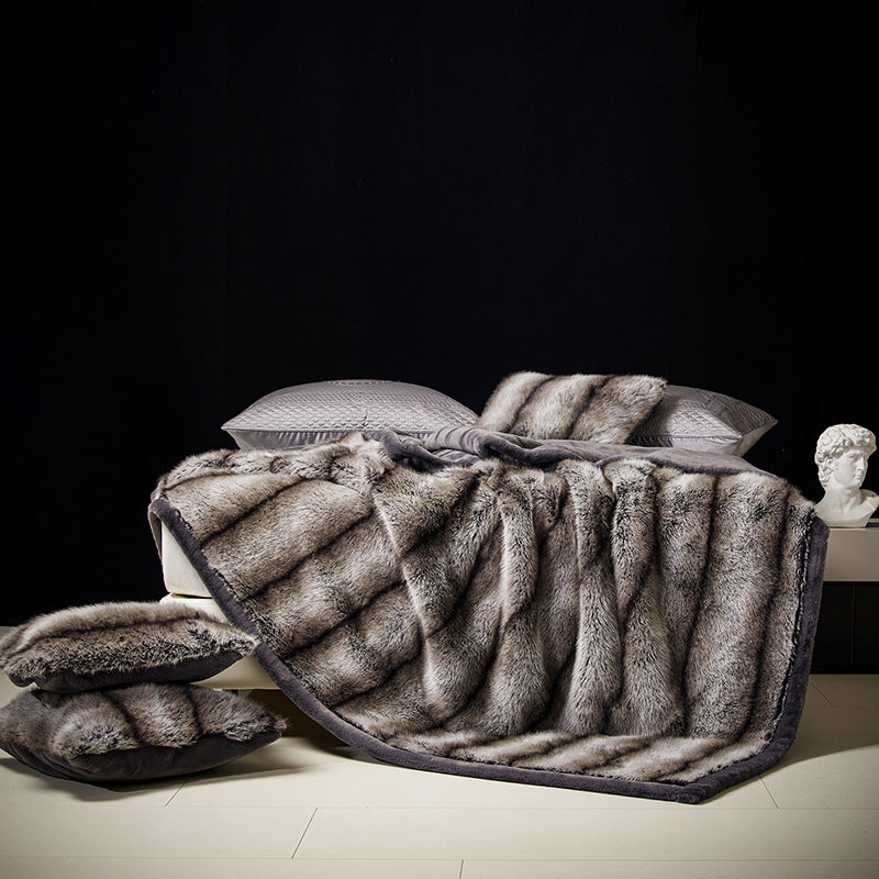 Faux Fox Fur Winter Throw Blanket for Sofa - Soft, Plush Home Decor