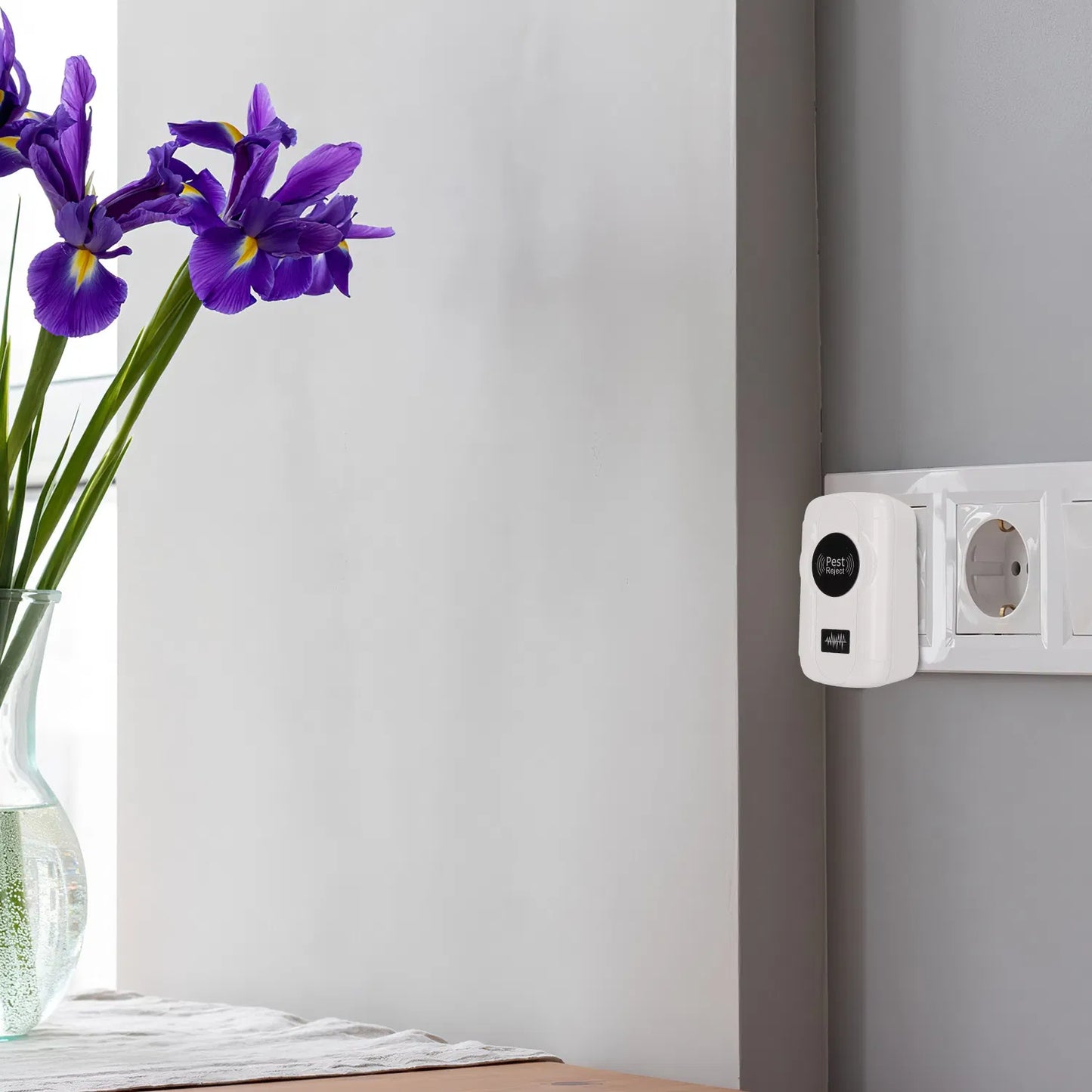 Ultrasonic Insect Repellent - 6 Pack with 3 Modes for Home Use