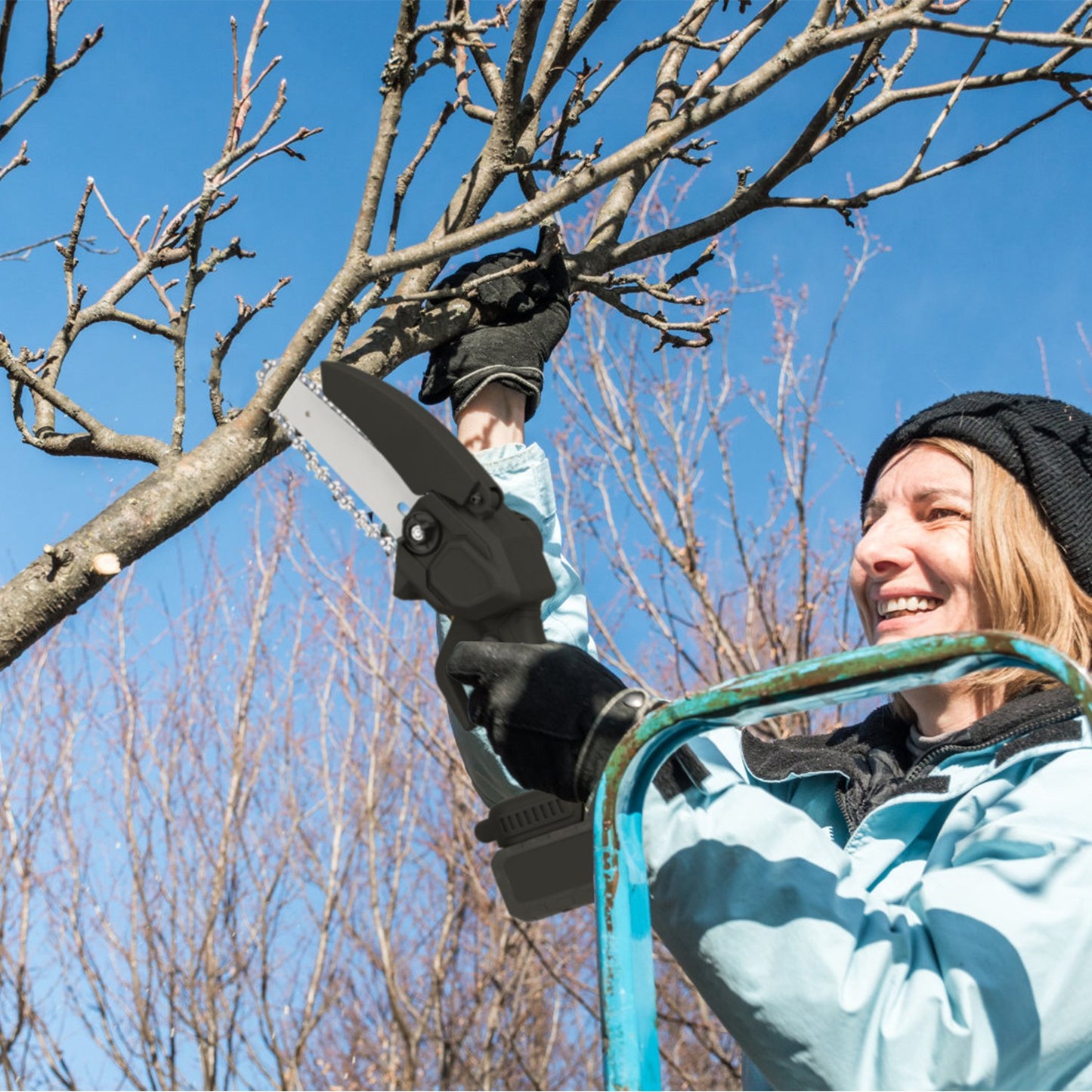 Cordless Mini Chainsaw with 2 Batteries 4in & 6in Chainsaw for Tree Pruning & Wood Cutting