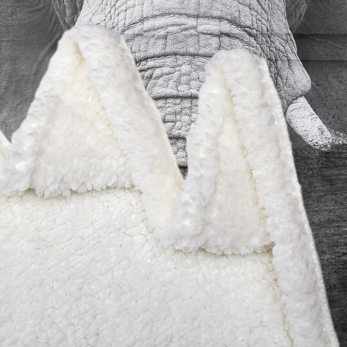 3D Elephant Printed Sherpa Fleece Blanket - Soft & Cozy