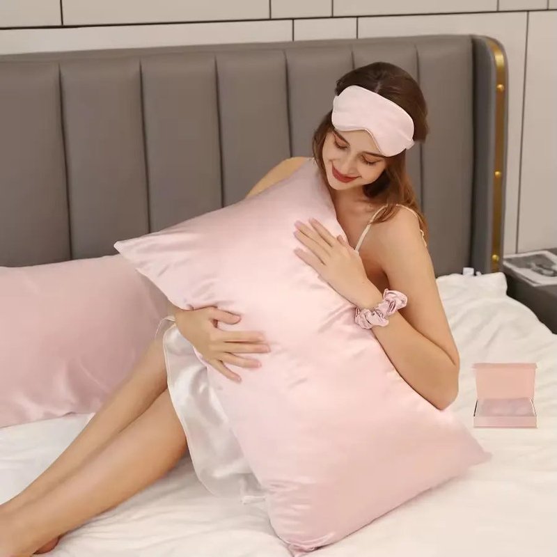 Solid Color Silk Pillowcase - Satin Mulberry Silk Bedding, Modern & Elegant