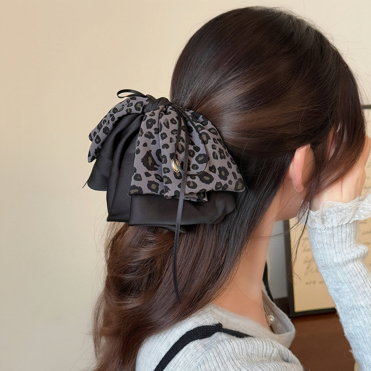 Leopard Print Bow Claw Clip - Women's Hair Accessory