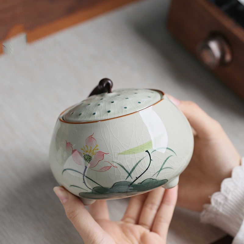 Hand-Painted Lotus Ceramic Tea Caddy with Underglaze Color - Household Storage Jar